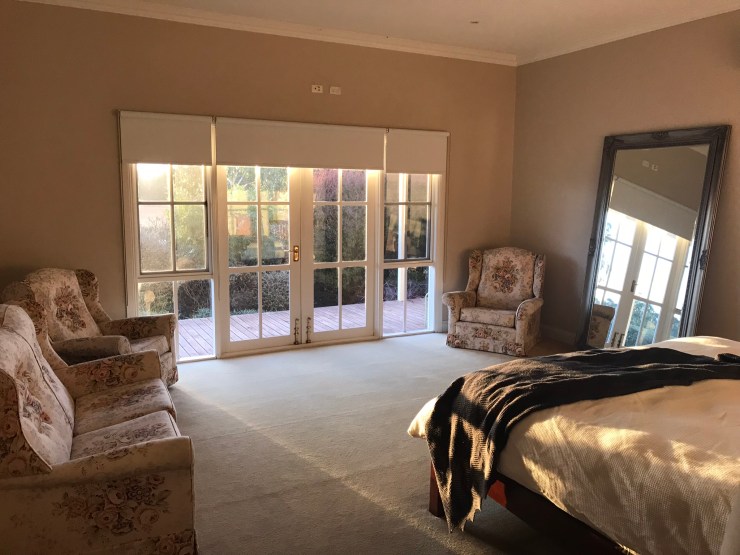 4F798BAD-F9CC-4D0C-9FBC-B6A07374CF99